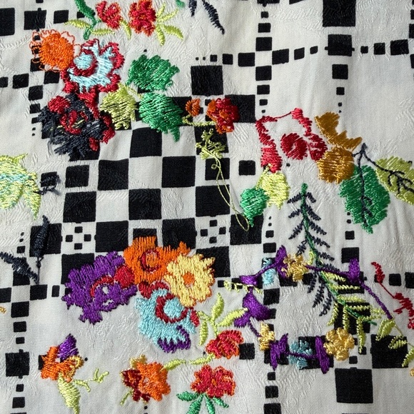 Vintage Robert Graham Short Sleeve, Button Down Embroidered, Masterpiece Shirt - Picture 4 of 7